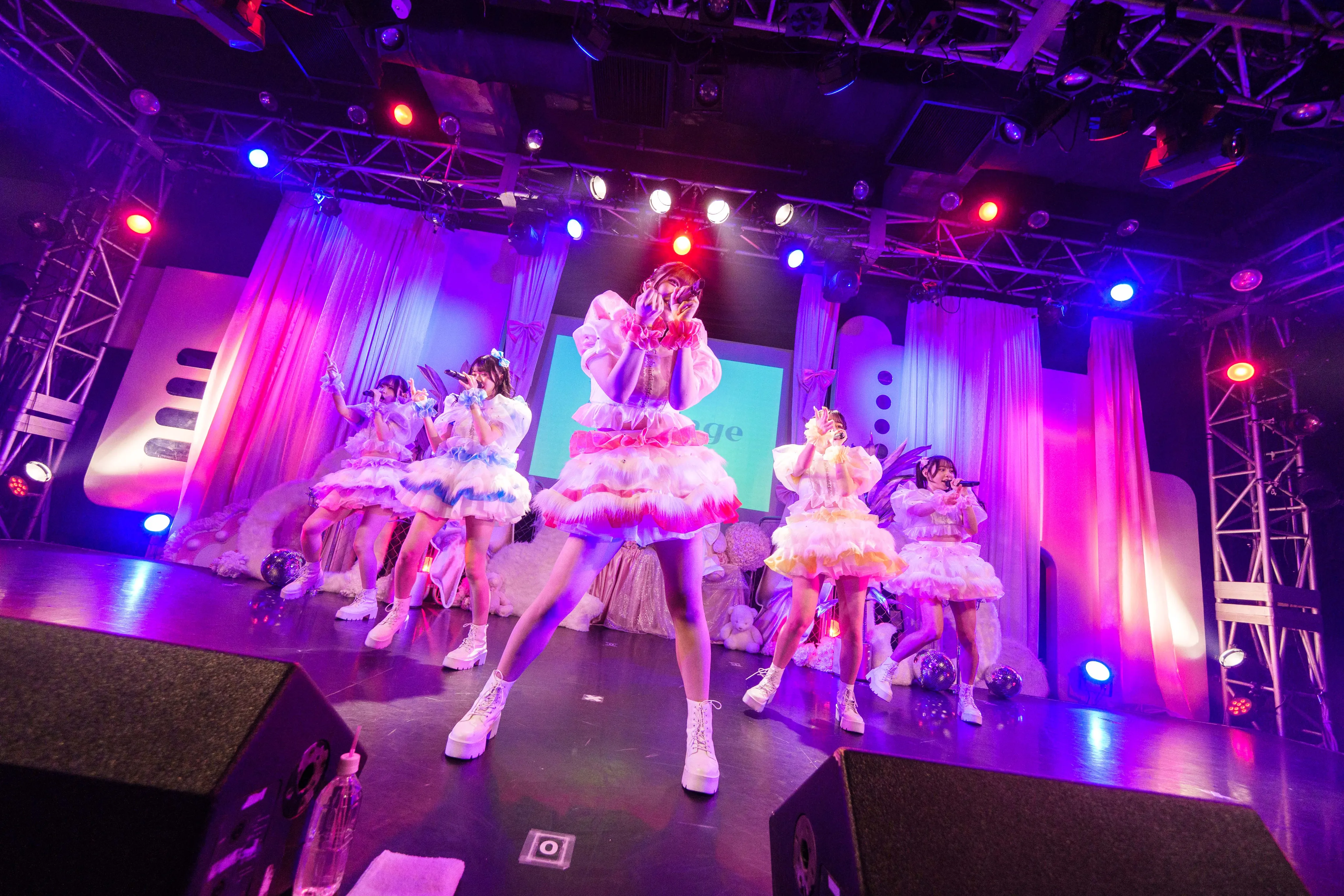 contactセクションのファーストビジュアル